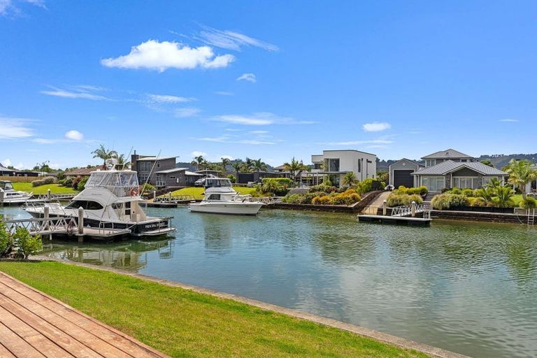 Photo of property in 12 Kelly Place, Whitianga, 3510