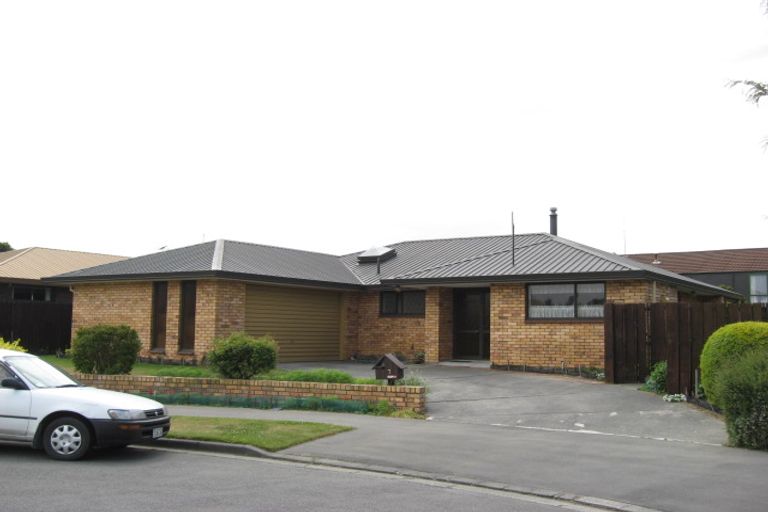 Photo of property in 7 Gatonby Place, Avonhead, Christchurch, 8042