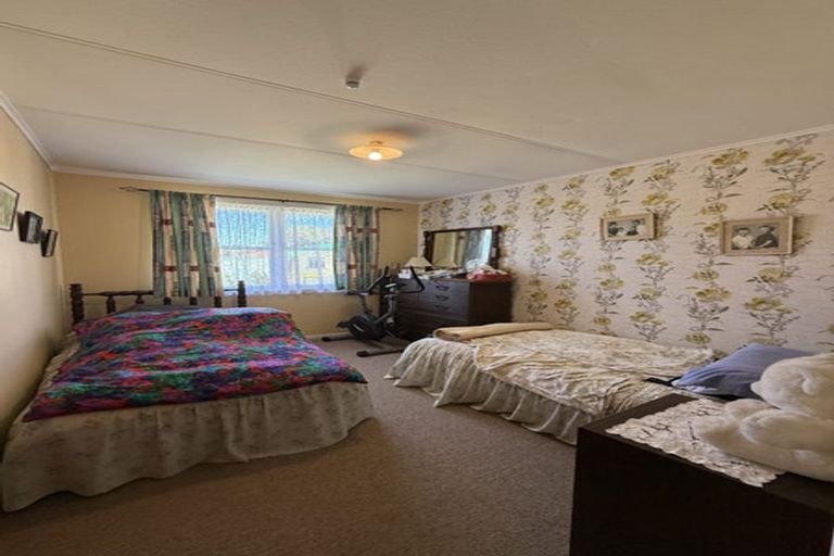 Photo of property in 61 Browne Street, Waitara, 4320