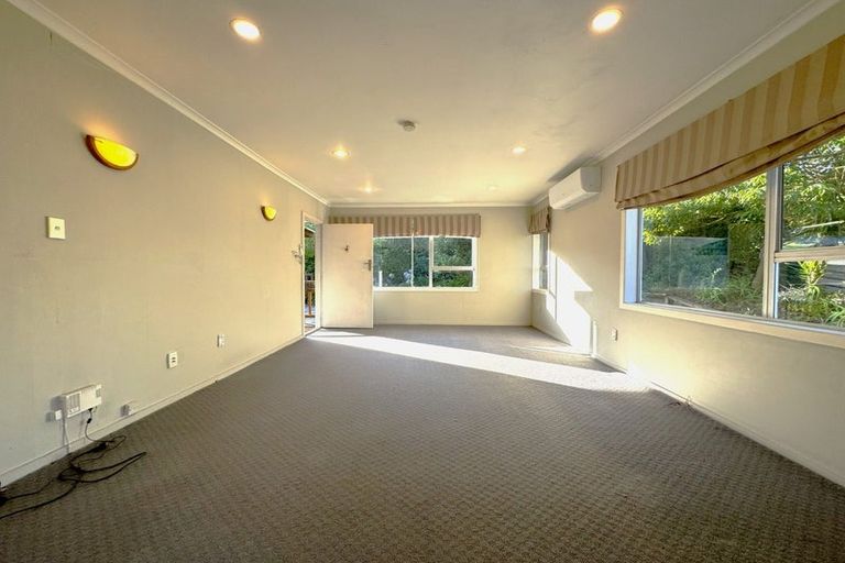 Photo of property in 13 Juniper Road, Sunnynook, Auckland, 0620