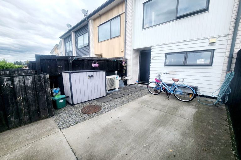 Photo of property in 89 Battalion Drive, Papakura, 2110