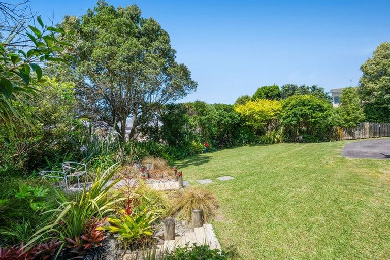 Photo of property in 12 Mariner Drive, Gulf Harbour, Whangaparaoa, 0930