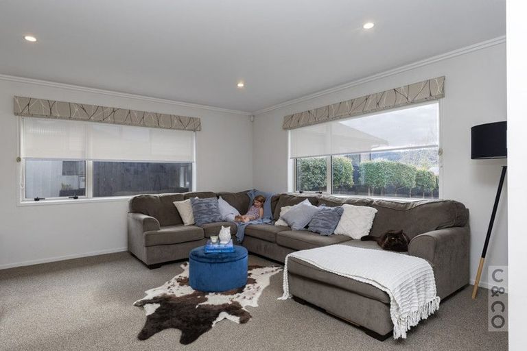 Photo of property in 38 Maude Street, Riverhead, 0820