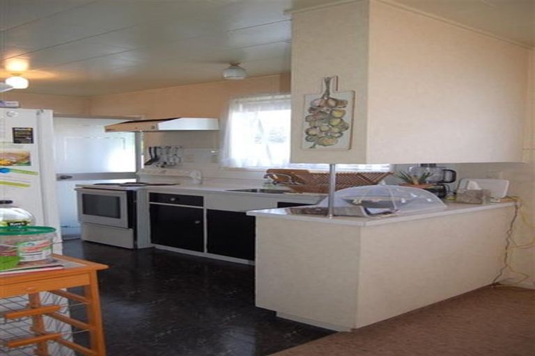 Photo of property in 2/701 Saint Aubyn, Saint Leonards, Hastings, 4120