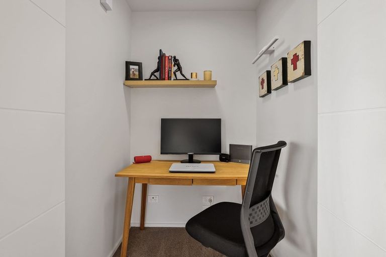 Photo of property in 8 De Thier Lane, Richmond Hill, Christchurch, 8081