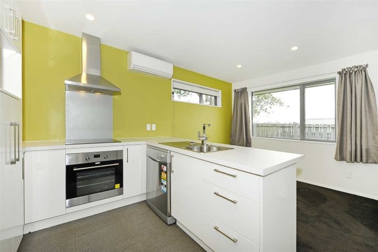 Photo of property in 40d Russley Road, Russley, Christchurch, 8042