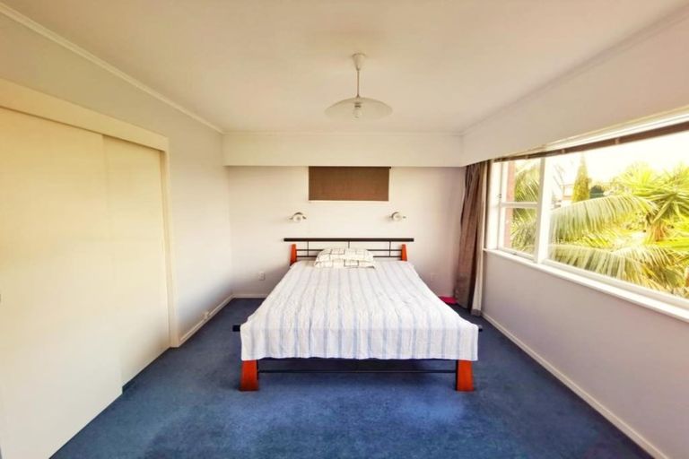 Photo of property in 15 Taitua Drive, Te Atatu South, Auckland, 0610