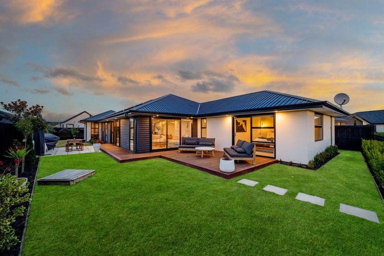 Photo of property in 21 Leader Street, Marshland, Christchurch, 8083