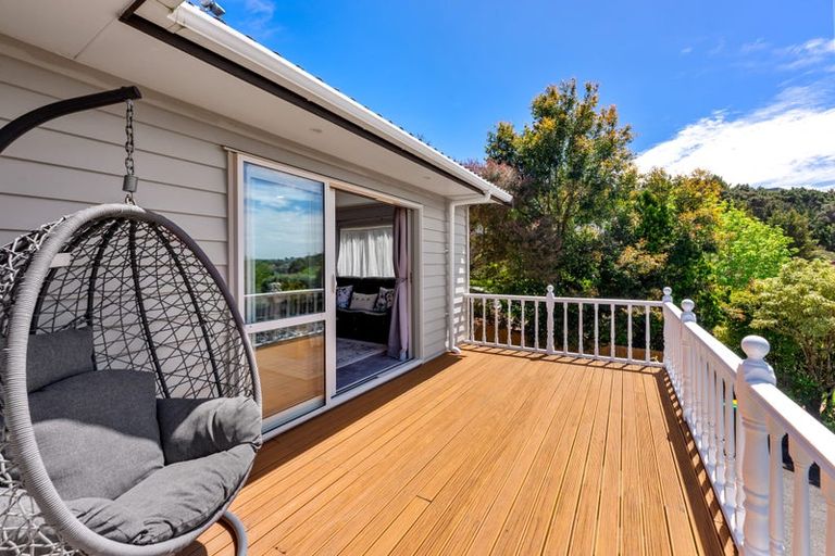 Photo of property in 18 Murano Place, Chatswood, Auckland, 0626