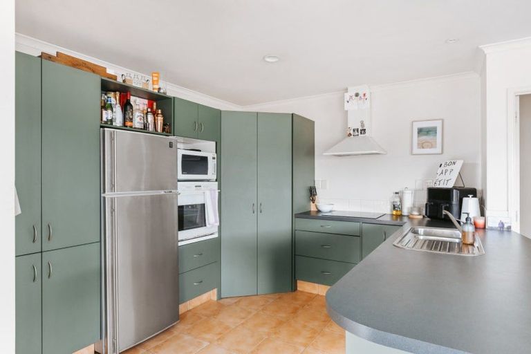 Photo of property in 6b Dickson Road, Papamoa Beach, Papamoa, 3118