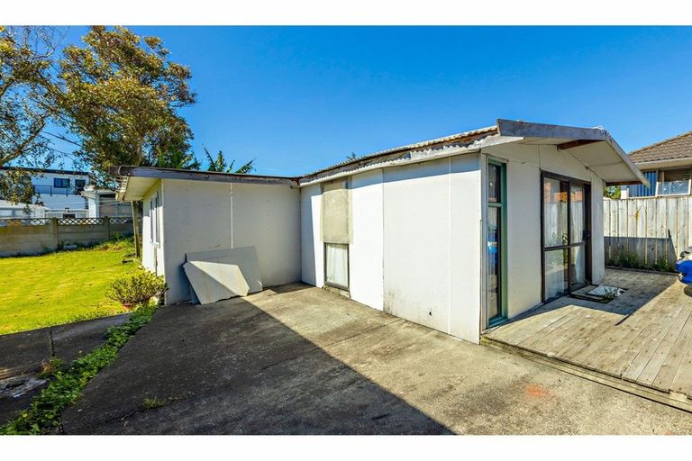 Photo of property in 12 Nicola Place, Mangere, Auckland, 2022