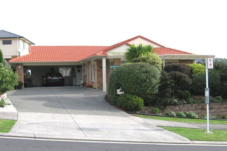 Photo of property in 22 Hercules Drive, Henderson, Auckland, 0612