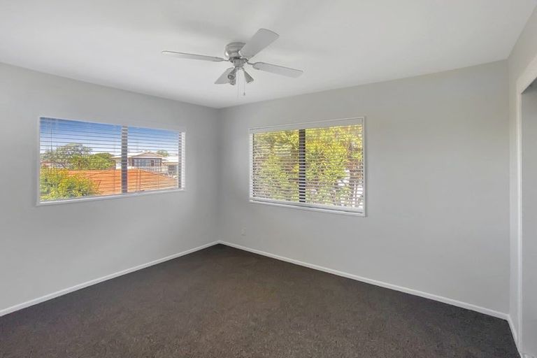 Photo of property in 19 Tahi Terrace, Glen Eden, Auckland, 0602