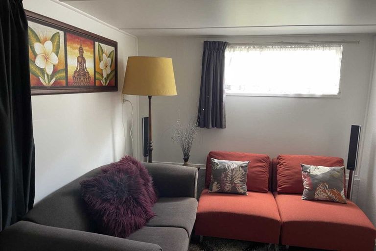 Photo of property in 11 William Benton Street, Featherston, 5710