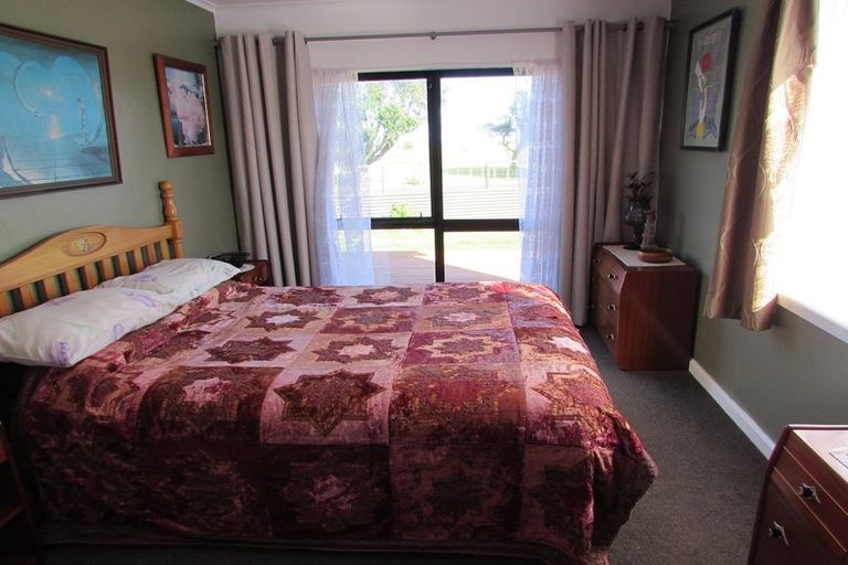 Photo of property in 2 Egmont Street, Patea, 4520