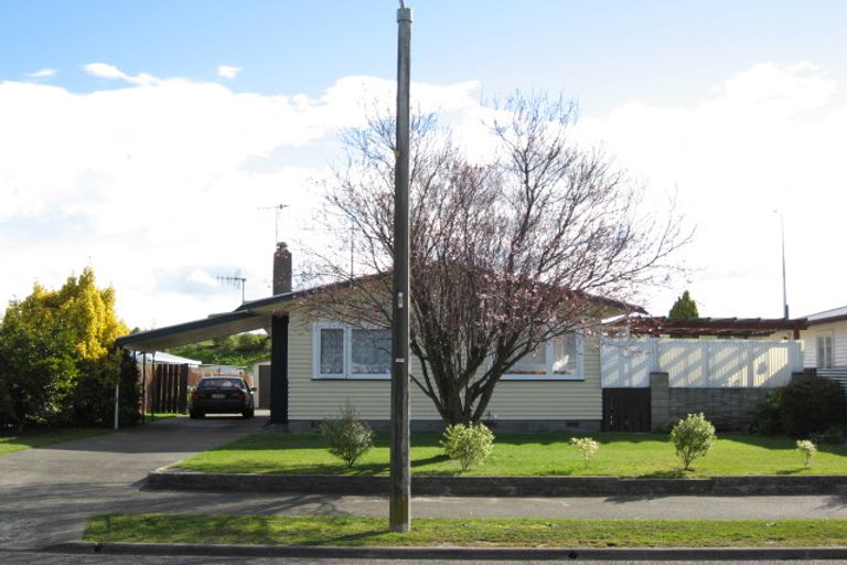 Photo of property in 76 Clarence Cox Crescent, Pirimai, Napier, 4112