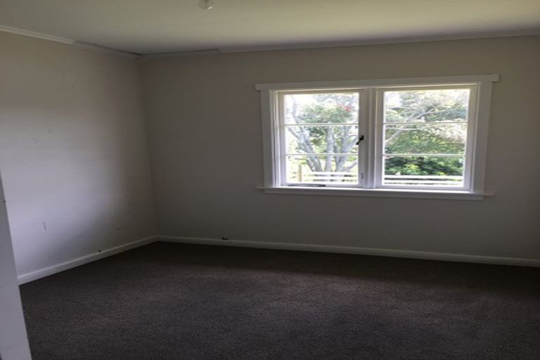 Photo of property in 11 Matipo Road, Mairangi Bay, Auckland, 0630