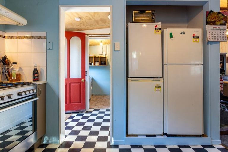 Photo of property in 26 Mackinnon Terrace, Sunshine Bay, Queenstown, 9300