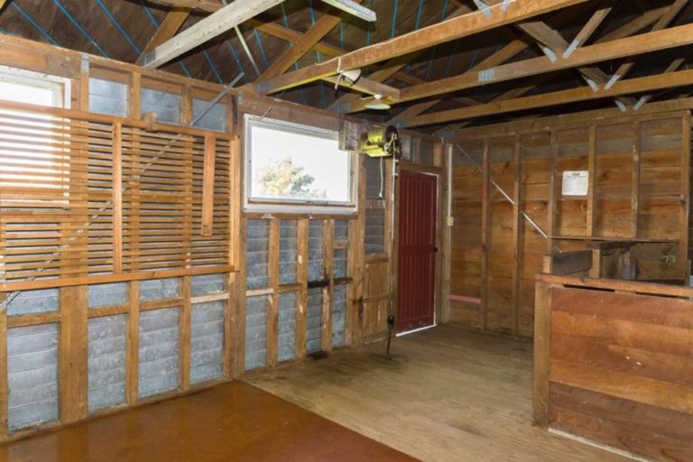 Photo of property in 116 Adelaide Road, Dannevirke, 4930