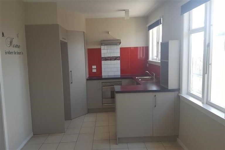 Photo of property in 34 Farquhars Road, Redwood, Christchurch, 8051