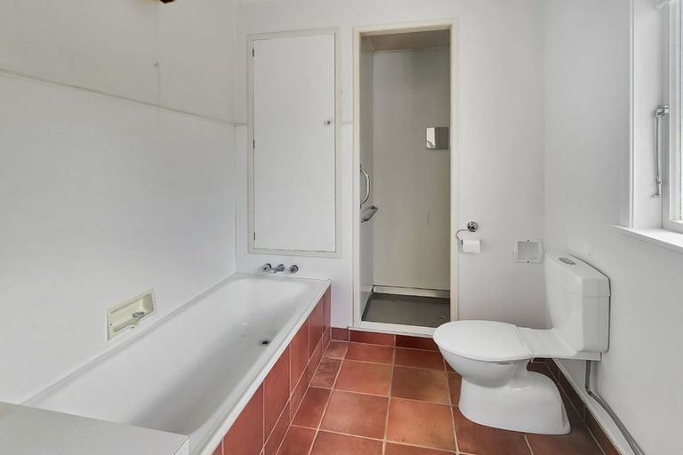 Photo of property in 35 Ropata Crescent, Boulcott, Lower Hutt, 5010