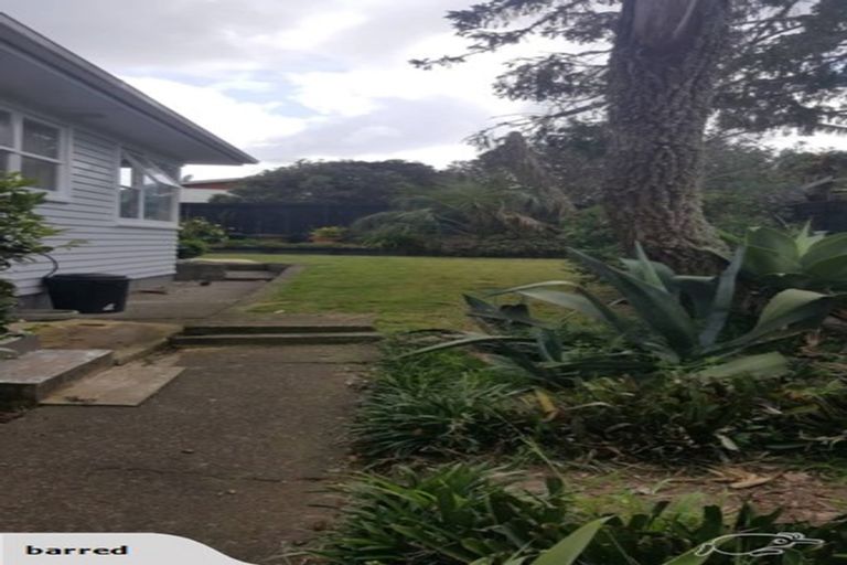 Photo of property in 1/11 Roseneath Place, Birkdale, Auckland, 0626