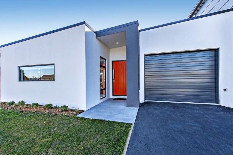 Photo of property in 109 Manakura Street, Russley, Christchurch, 8042