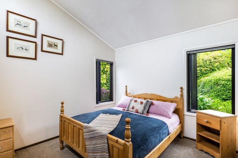 Photo of property in 15 Cameron Drive, Acacia Bay, Taupo, 3385