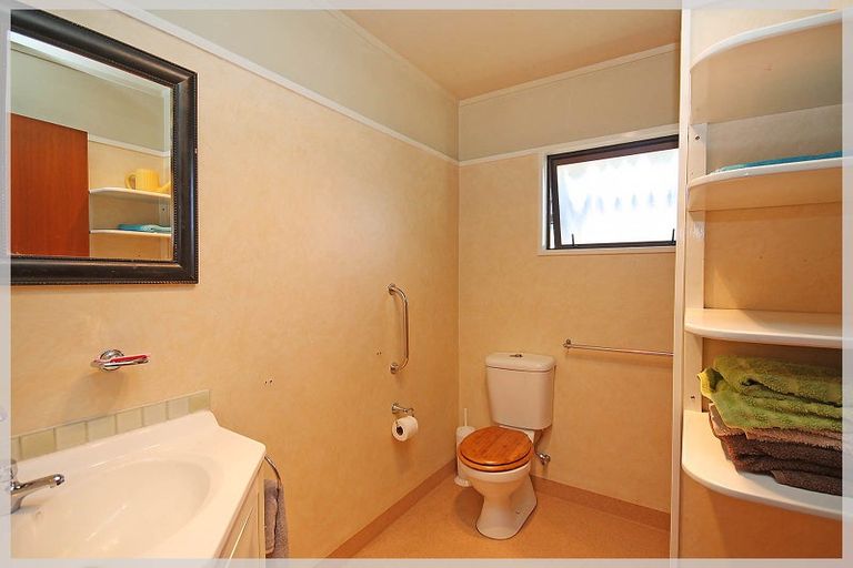 Photo of property in 66 Palmer Road, Foxton Beach, Foxton, 4891
