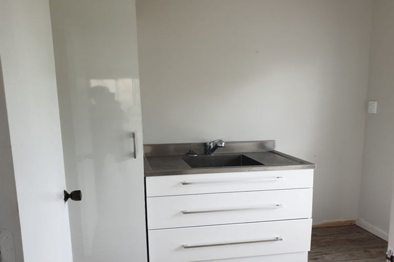 Photo of property in 9 Harbour Crest Drive, Waiuku, 2123