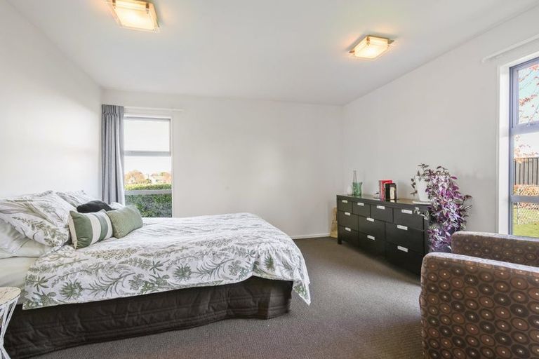 Photo of property in 60 Huntingdon Drive, Rangiora, 7400