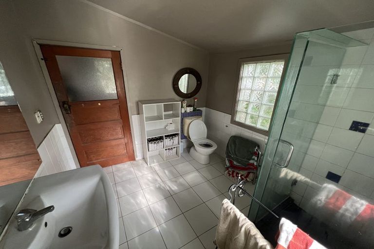 Photo of property in 119 Ferry Parade, Herald Island, Auckland, 0618