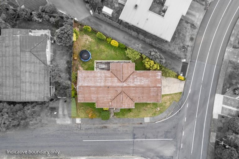 Photo of property in 2 Leeward Drive, Whitby, Porirua, 5024