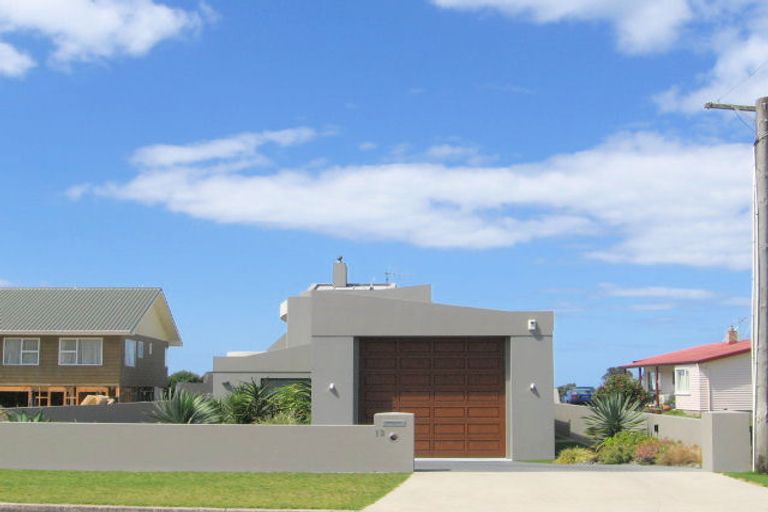 Photo of property in 13 Dillon Street, Waihi Beach, 3611