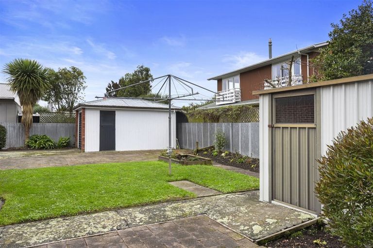 Photo of property in 17 Lascelles Street, Saint Martins, Christchurch, 8022