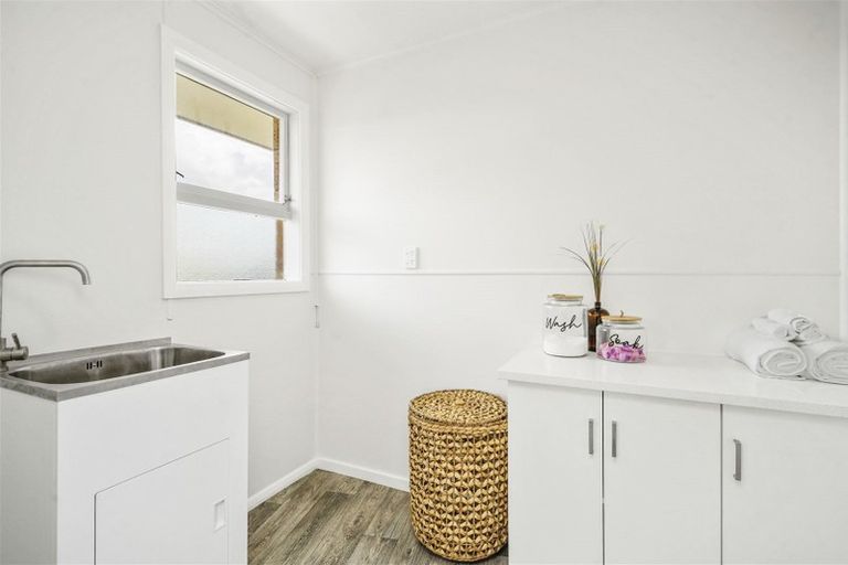 Photo of property in 6 Thornton Place, Melville, Hamilton, 3206