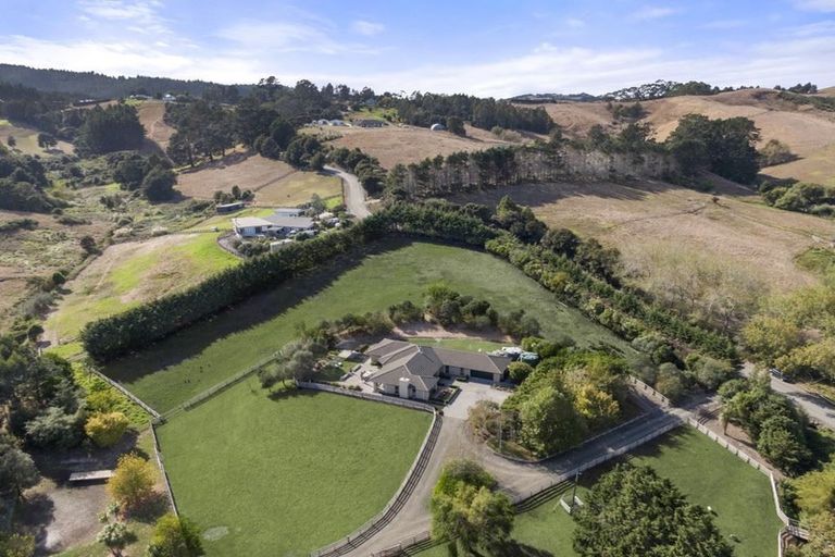 Photo of property in 237 Stoney Creek Road, Kaukapakapa, 0873