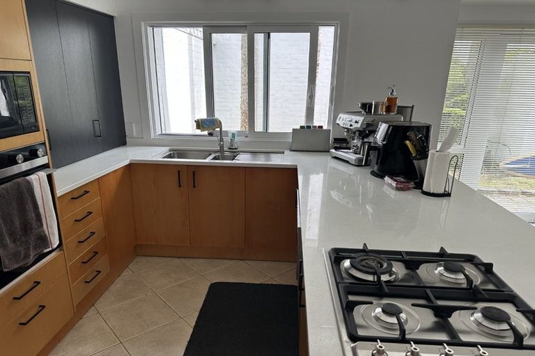 Photo of property in 2/16 Red Bluff Rise, Campbells Bay, Auckland, 0630