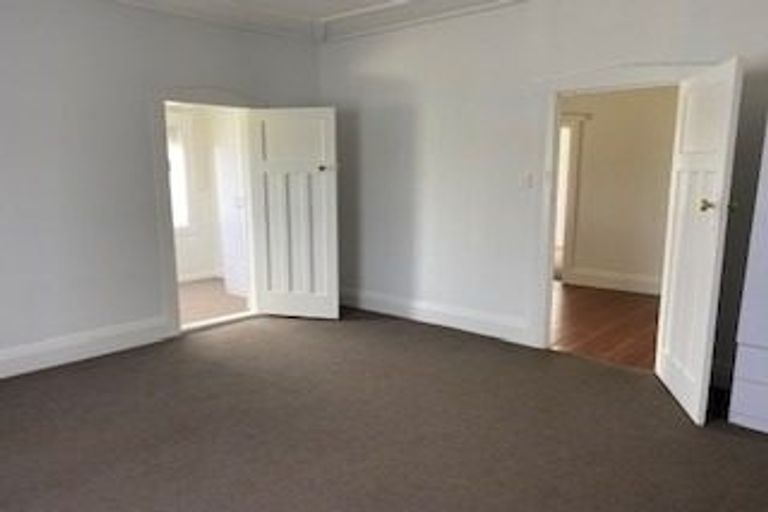 Photo of property in 10 Claudelands Road, Hamilton East, Hamilton, 3216