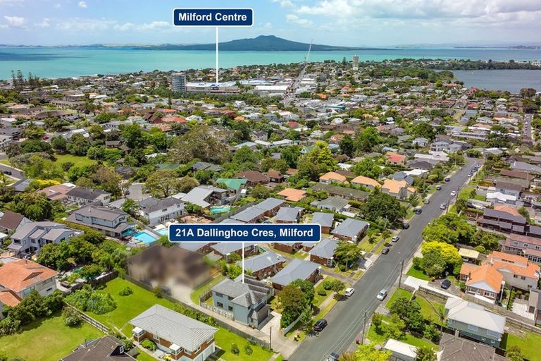 Photo of property in 21a Dallinghoe Crescent, Milford, Auckland, 0620