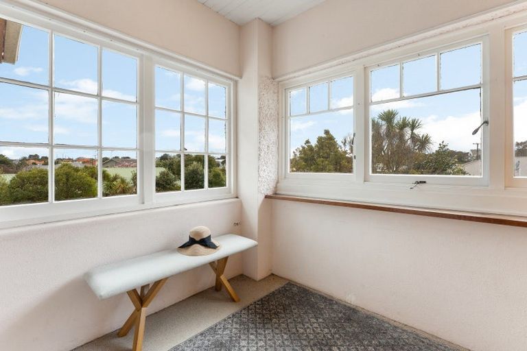 Photo of property in 12 Cambridge Street, Gonville, Whanganui, 4501