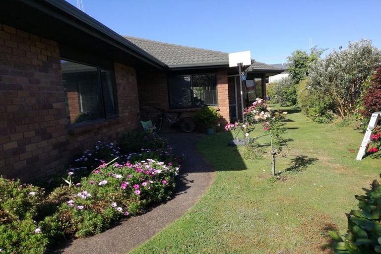 Photo of property in 36 Bramley Drive, Rototuna, Hamilton, 3210