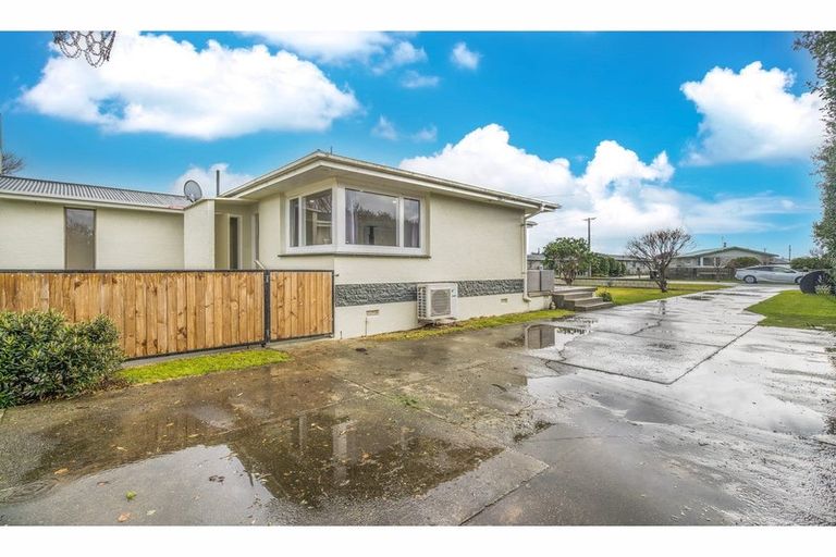 Photo of property in 38 Kirkoswald Street, Wallacetown, 9816