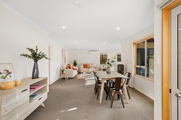 Photo of property in 32 Copper Beech Avenue, Frankton, Queenstown, 9300