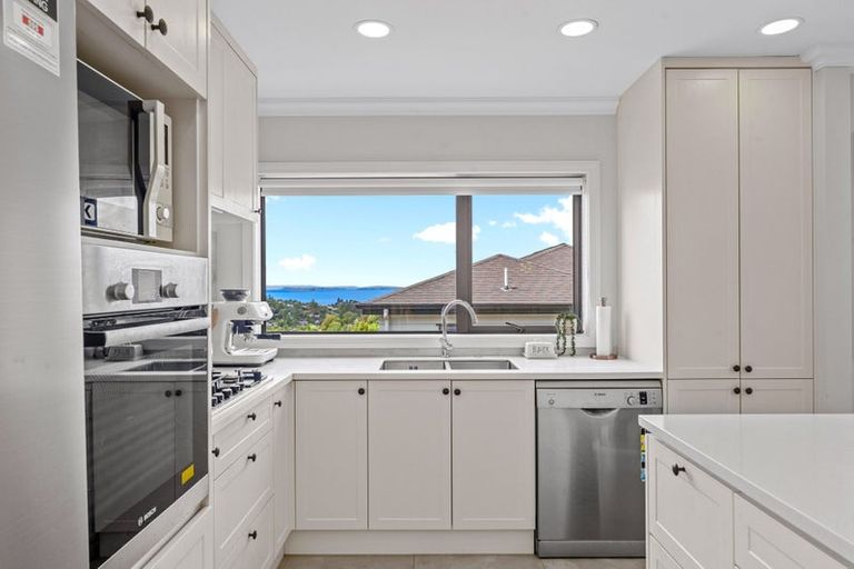 Photo of property in 791a East Coast Road, Northcross, Auckland, 0630