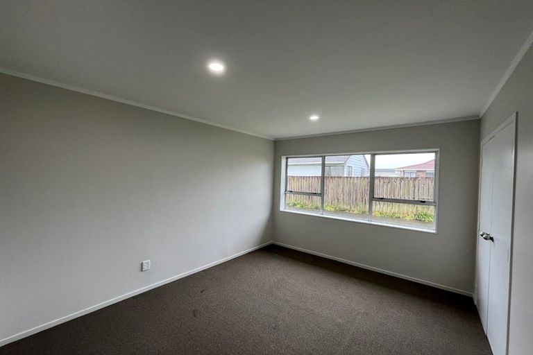 Photo of property in 2/3 Berwyn Avenue, Takanini, 2112
