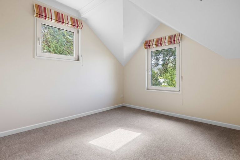 Photo of property in 8 Glas Brae, Governors Bay, Lyttelton, 8971