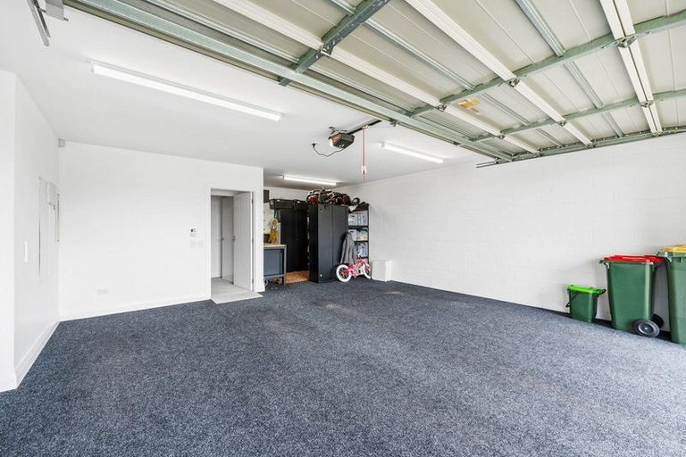 Photo of property in 15 Landmark Terrace, Orewa, 0931