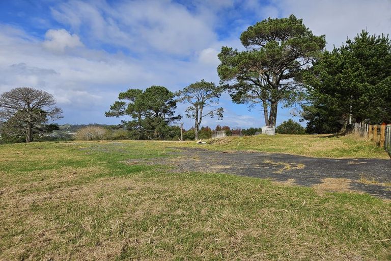 Photo of property in 683 Ridge Road, Riverhead, 0793