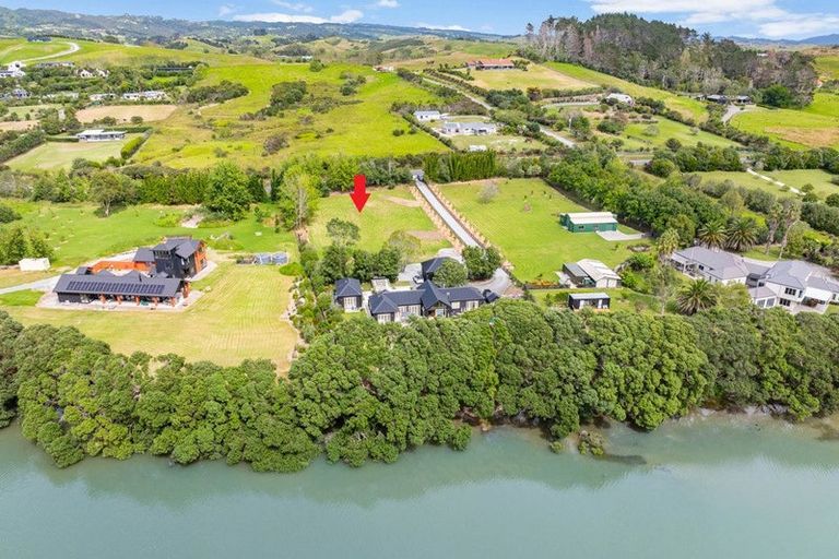 Photo of property in 615 Cove Road, Waipu, 0582